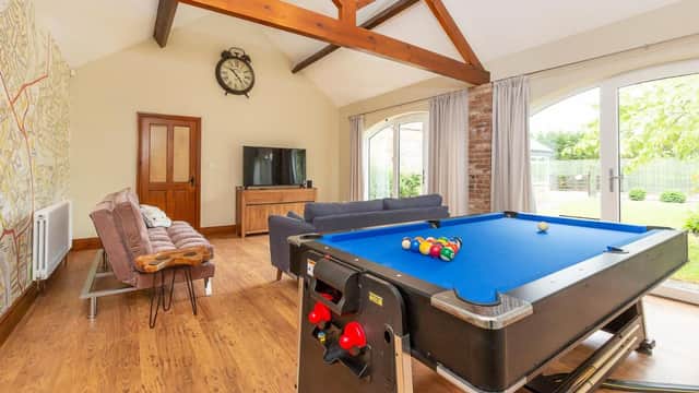 Creamery Cottage with Games room and Free Parking, York, Yorkshire