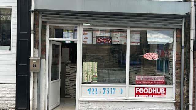 Pizza Top - Takeaway in wombwell