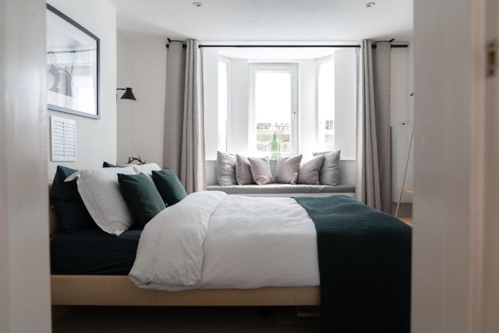 Bower Apartment