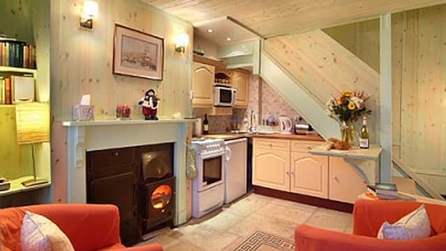 Accommodation at Discovery and Starfish Cottages in whitby