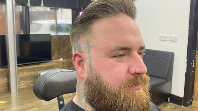 Golden scissors - Barbers in redcar