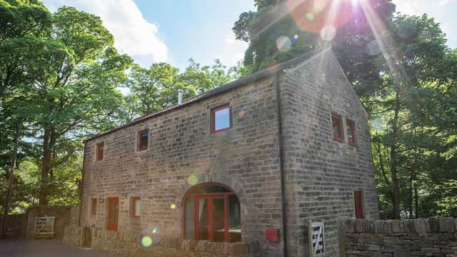 Accommodation at Unsliven Bridge Barn in bolsterstone ewden village