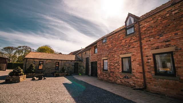 Killerby Old Hall Holiday Cottages & Caravan Park - Campsite in folkton