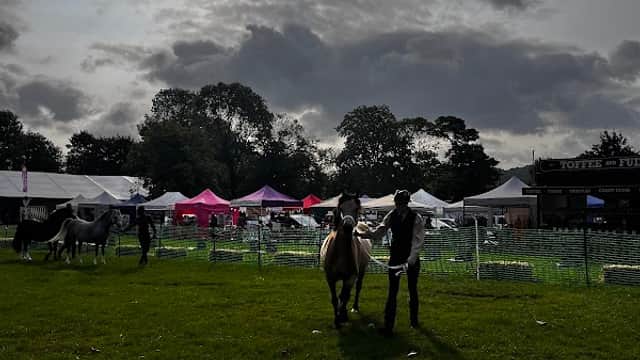 Mirfield Showground - Park in mirfield