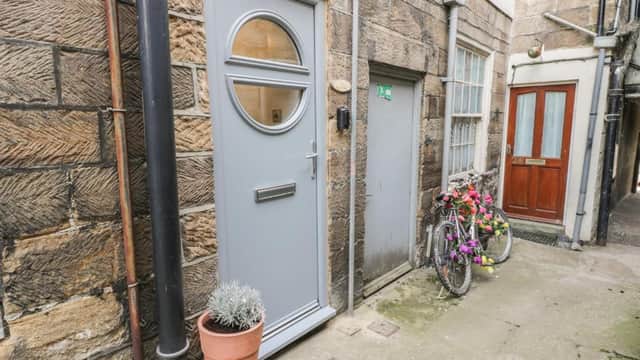 1 Burns Yard