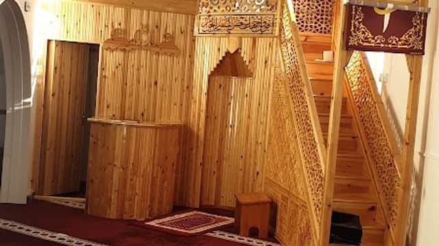 Hull Turkish Education Society / Hull Diyanet Mosque - Mosques in hull