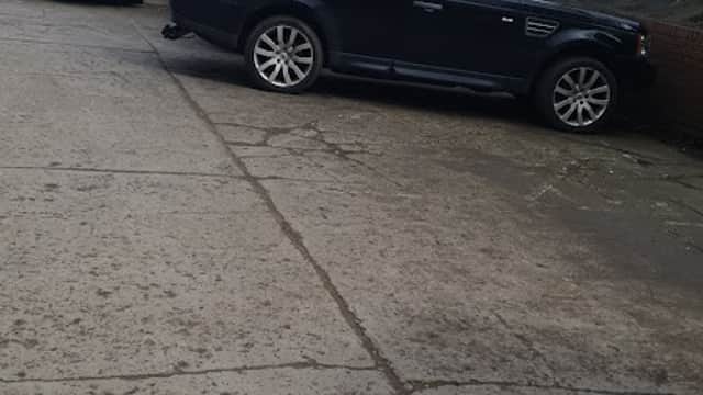 D.A.'s Tyre & Auto MOT Testing Centre - Garages in pontefract
