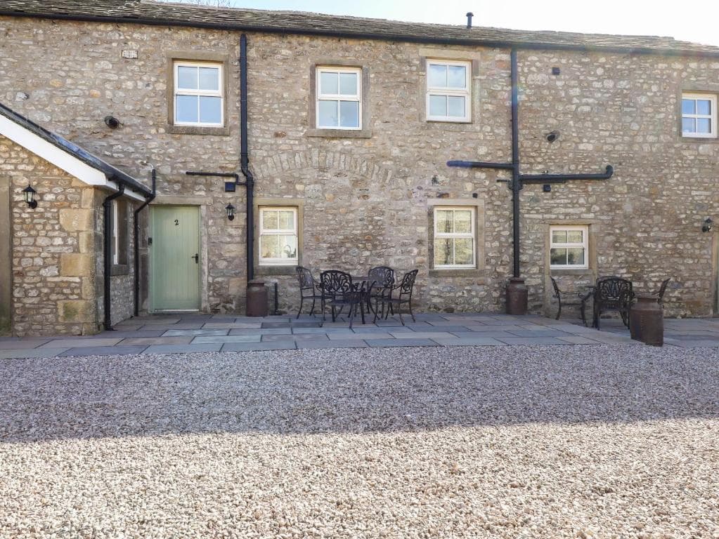 2 Hull House Cottage