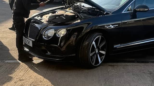 Fast Fix Autocentre Ltd - Garages in batley