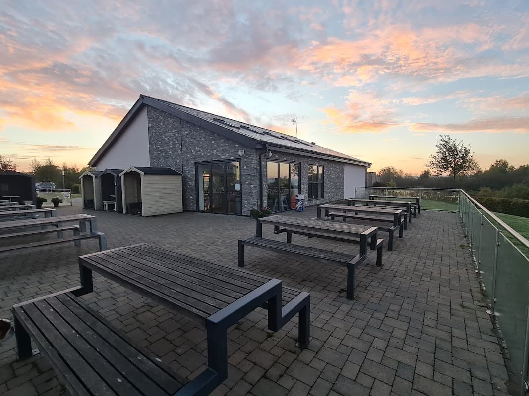 Waleswood Caravan & Camping Park