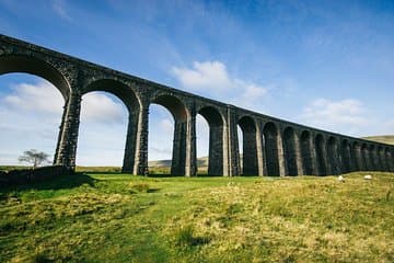 Private Hire: Yorkshire Dales from Harrogate in 16 seater minibus