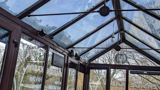Riverside fish and chips takeaway - Takeaway in ilkley