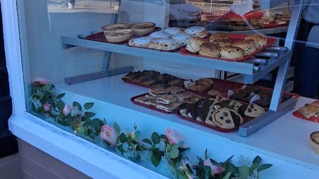 G & J Pitt Family Bakers - Bakers in bradford