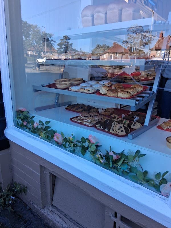G & J Pitt Family Bakers