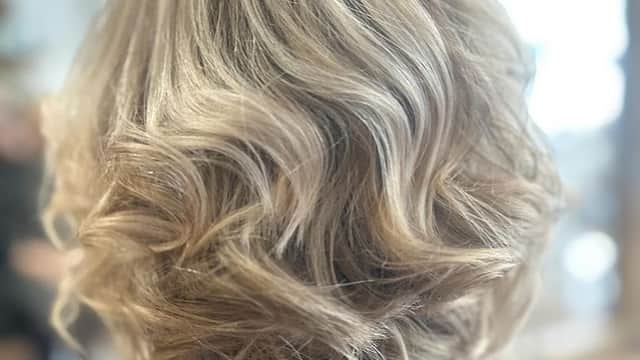 De-Lux Hair & Beauty - Hair Salons in bridlington