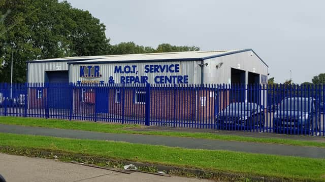 K T R Garage - Garages in hull