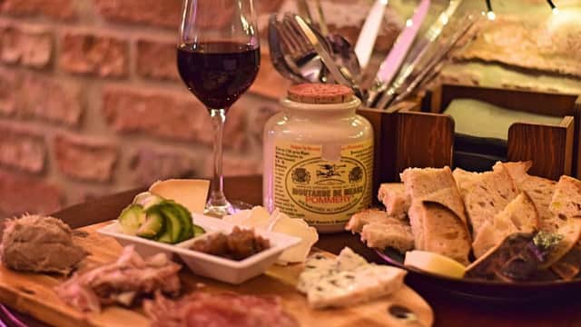 Food & drink at Cave du Cochon in york