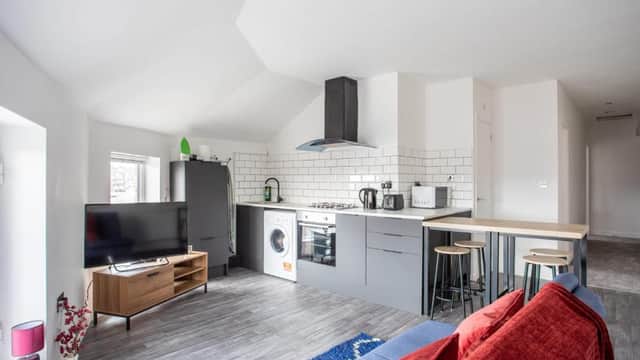 Accommodation at Stunning 2 Bed apartment close to city centre in bradford
