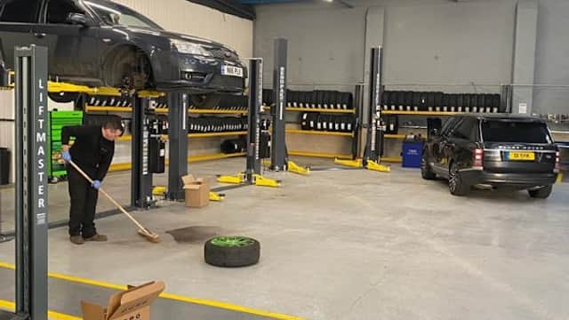 DSA Autocentre - MOT Garage, Sheffield Rd (Meadowhall) - Garages in carbrook