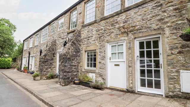 Accommodation at 9 Riverside Walk in bell busk