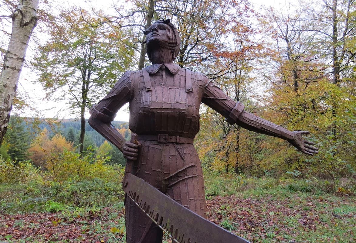Pull Don't Push - Women's Timber Corps Memorial by Ray Lonsdale