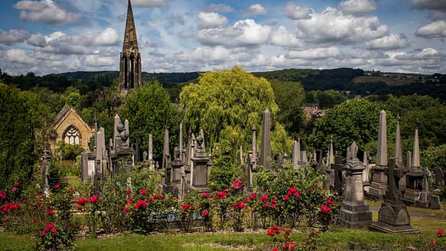Edgerton Cemetery - Cemeteries in huddersfield