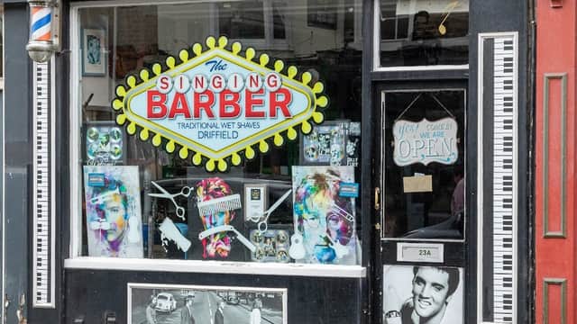 The Singing Barber - Barbers in great driffield