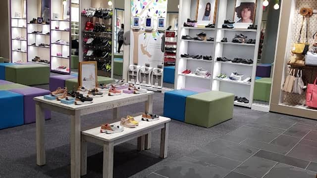 Clarks - Shoe Shops in heworth