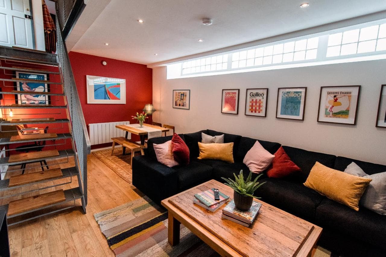 Unique, stylish and secluded home, with parking in the heart of historic York, York, Yorkshire