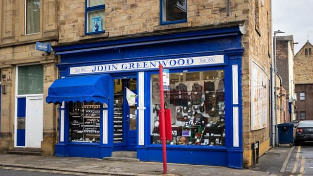 Greenwoods Clothing Jewellery - Jewellers in dewsbury