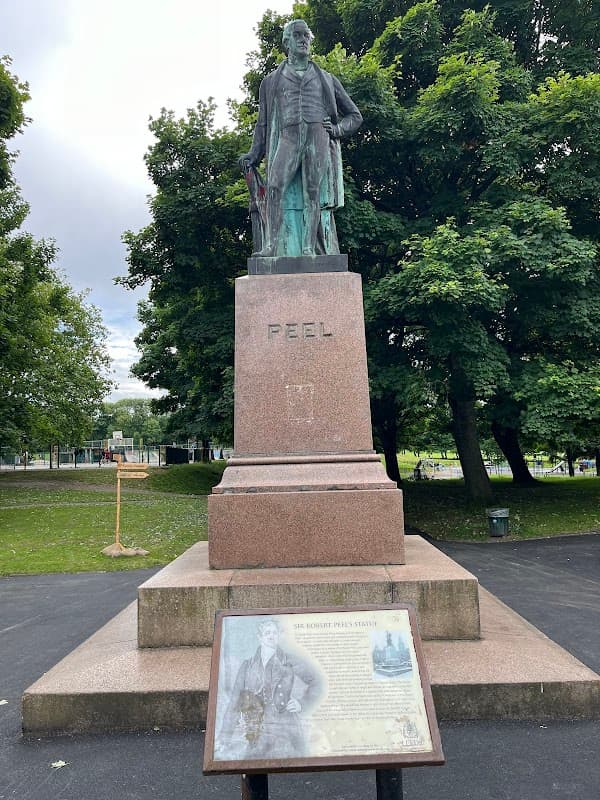 Statue of Sir Robert Peel