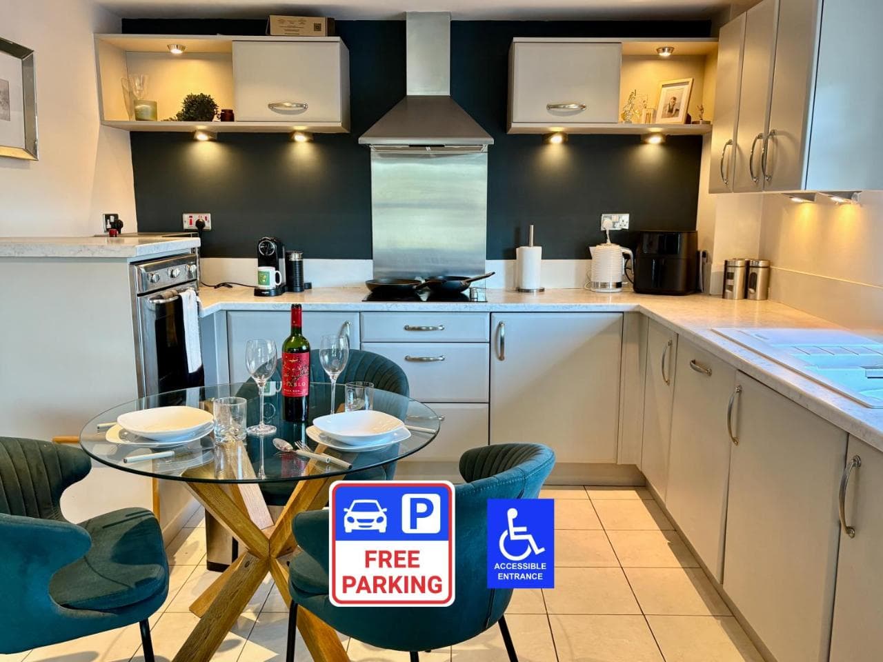 York City Centre Flat near Minster - River View and Free Parking, York, Yorkshire
