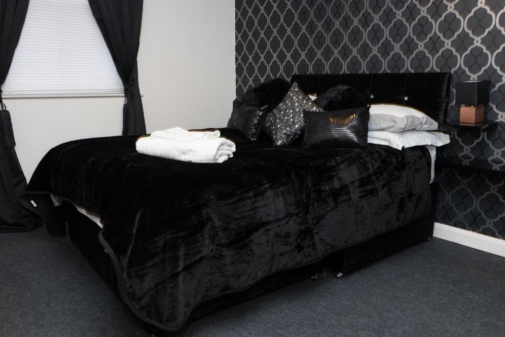 Hullidays - Theatre Side Apartment