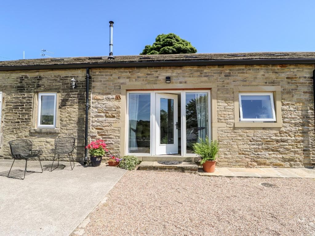 Lower Rookes Farm, Barn Cottage