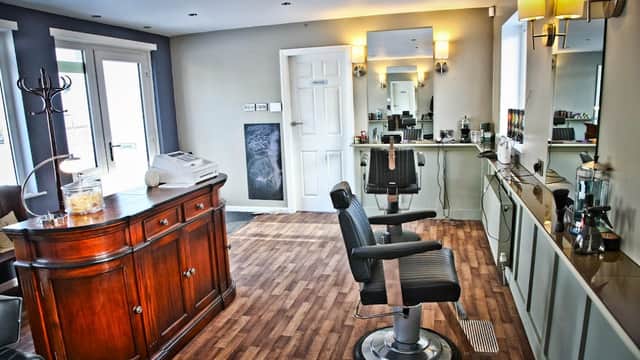 the Mensroom - Barbers in holme valley