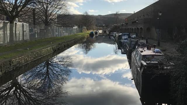 Aspley Services Ltd - Aspley Wharf Marina - Marinas in huddersfield