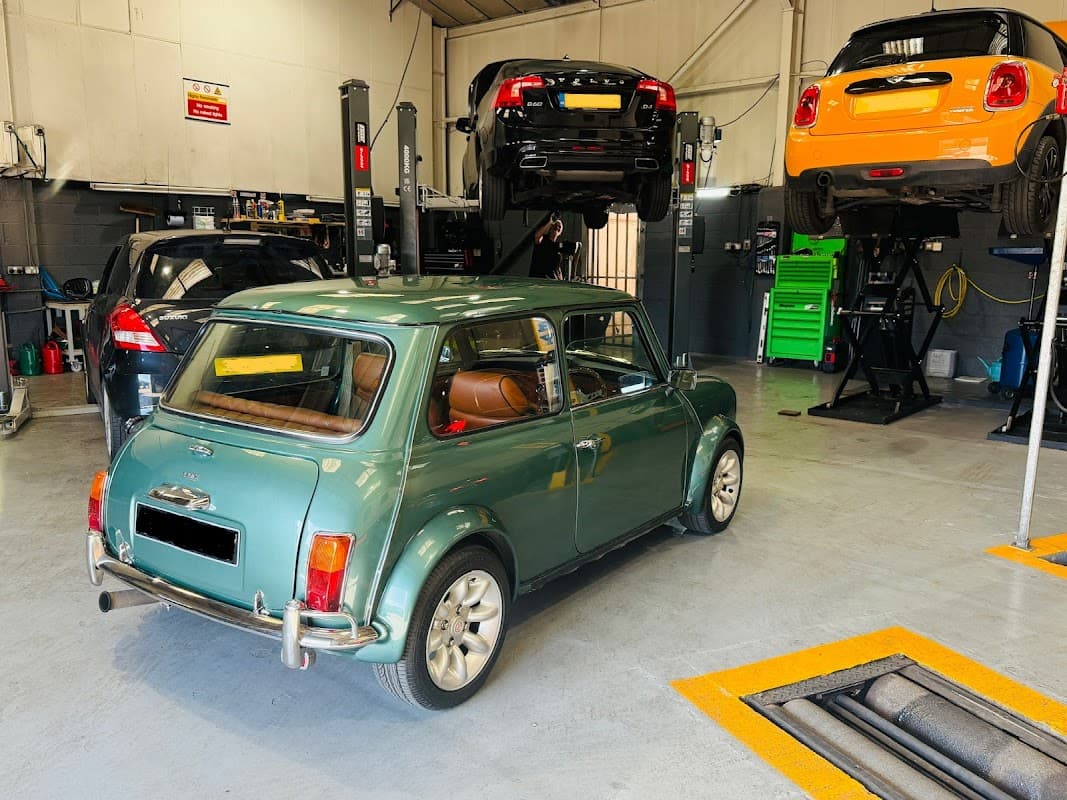 Hookems Garage Hessle Ltd