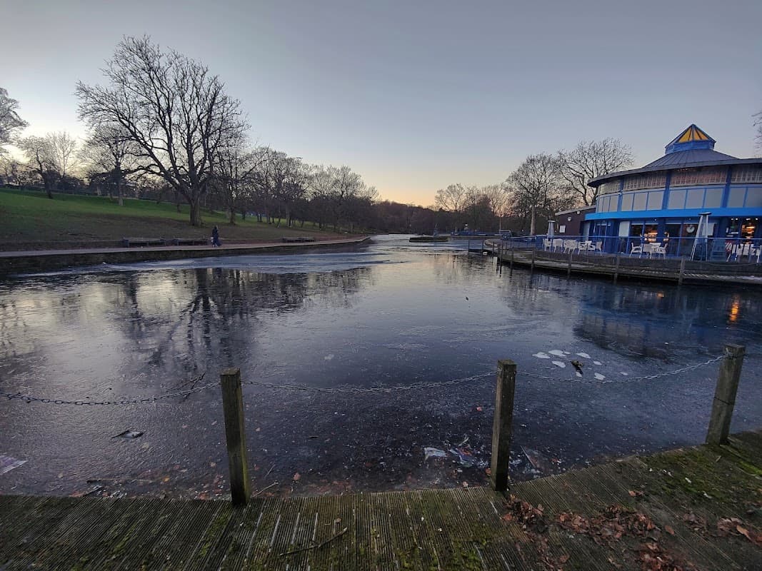 Cartwright Hall and Boating Lake