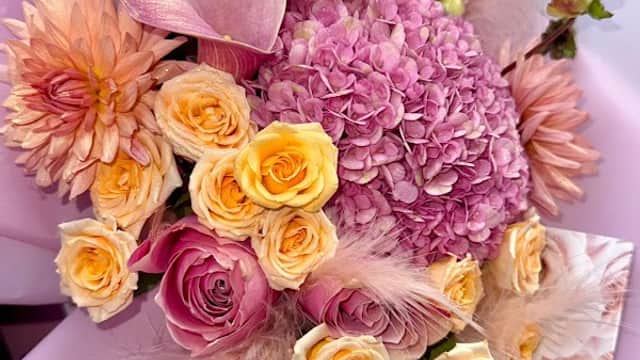 Love you everydaisy - Florists in todmorden