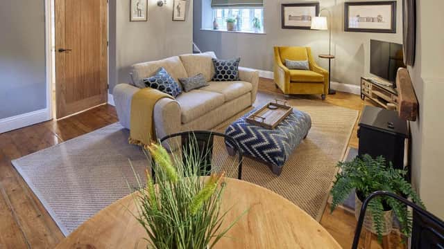 Accommodation at Host & Stay - The Green Door in richmond