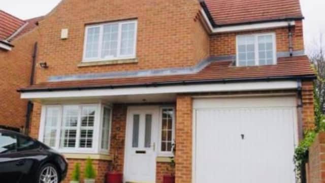 Accommodation at The Pavilion - Stunning, 4 Bedroom House with Free Parking in wakefield