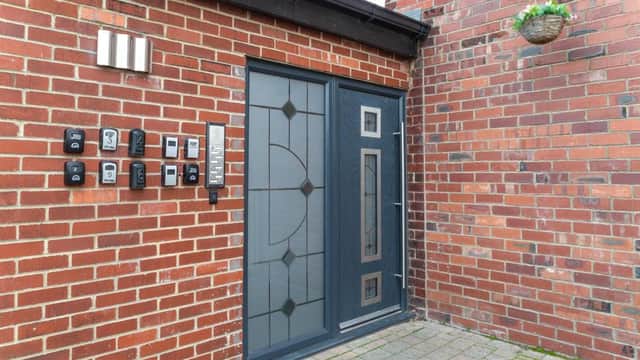 Accommodation at Modern apartment close to city centre with parking in leeds
