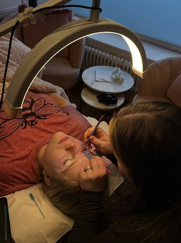 GH Lashes, Brows & Training Academy