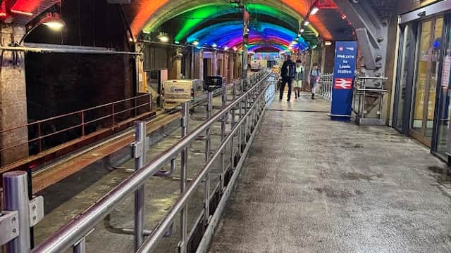 Leeds Station Taxi Rank - Taxi Ranks in leeds