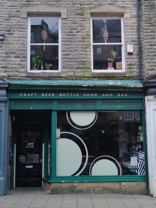 CRAFT BEER BOTTLE SHOP AND BAR