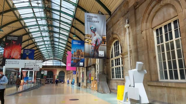 Hull Paragon Interchange - Railway Stations in hull