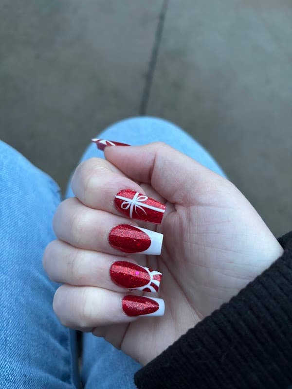 Glamour Nails
