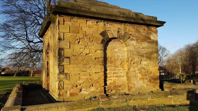 Newhill Tomb - Historic Site in wath upon dearne