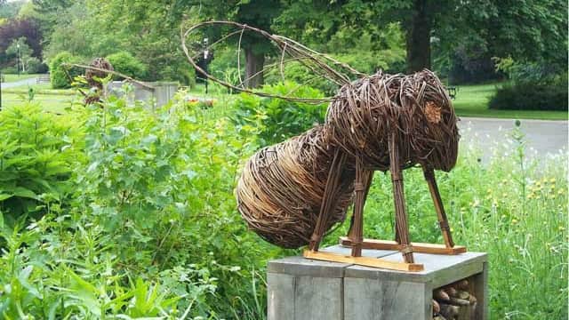 Dragon Willow - Attraction in church fenton