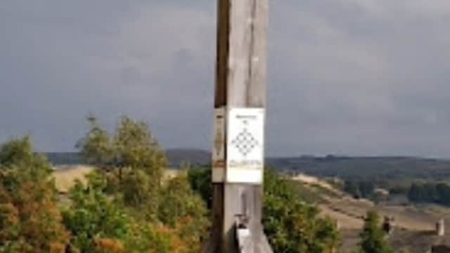 Holmfirth Cliff Jubilee Beacon - Historic Site in holme valley